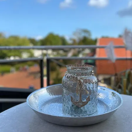 Waterkant 10 - Strandkrabbe * בולטנהאגן